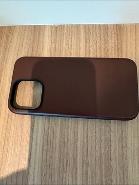 iPhone 15 Pro Max Slim Brown Phone Case - Solid Protective Cover